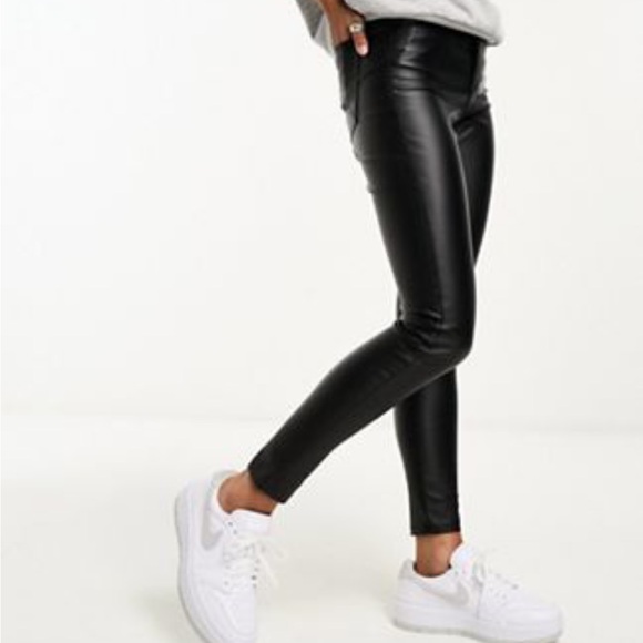 NWT Bershka High Waisted Coated Faux Leather Pants, US 4 (see below) - Picture 1 of 4